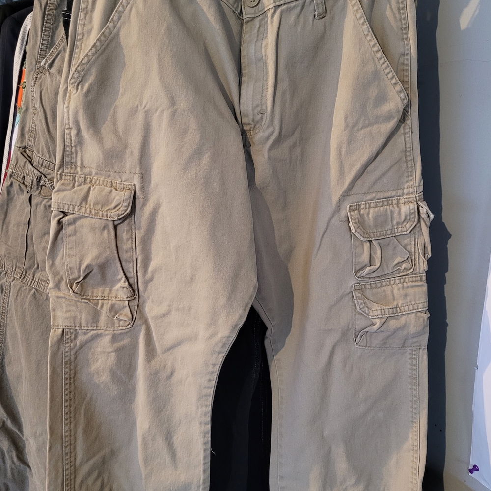 Wrangler Men's Tan Cargo Pants